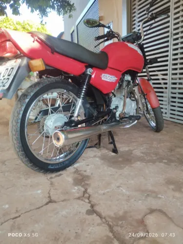 CG Titan 99 muito conservada
