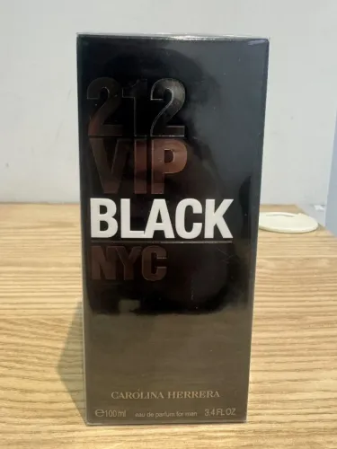 Carolina herrera 212 Vip Black 100ml EDP Lacrado