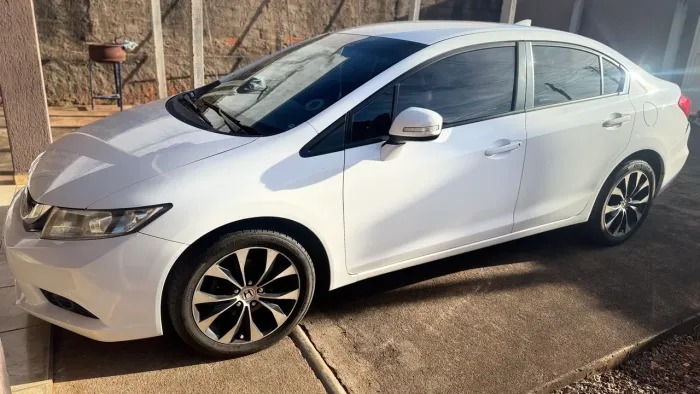 Honda Civic Sedan LXR 2.0 Flexone 16V Aut. 4P 2015