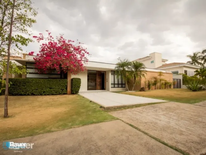 Casa a Térrea para alugar no Alphaville Campinas com 4 suítes