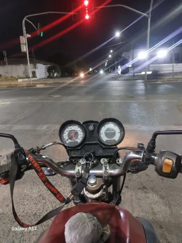 Vendo ou troco em carro