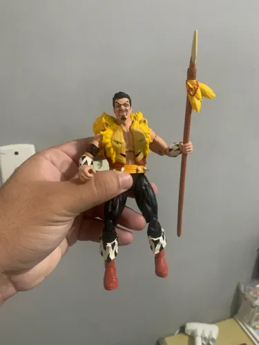 KRAVEN MARVEL LEGENDS