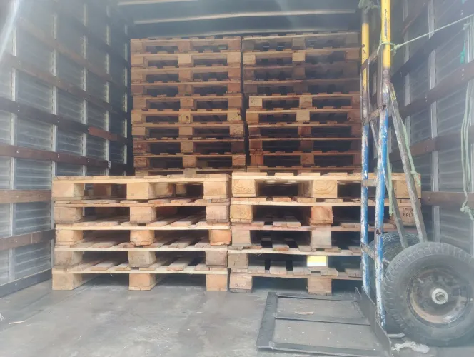 Eucatex e palllet diversos 