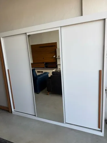 Guarda Roupa INGLATERRA grande com espelho em mega Oferta !