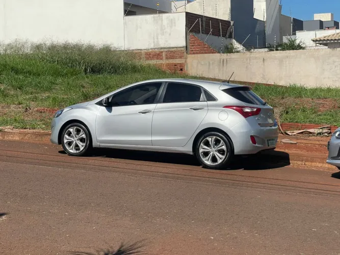 Hyundai I30 1.6 16V Flex 5P Aut. 2014