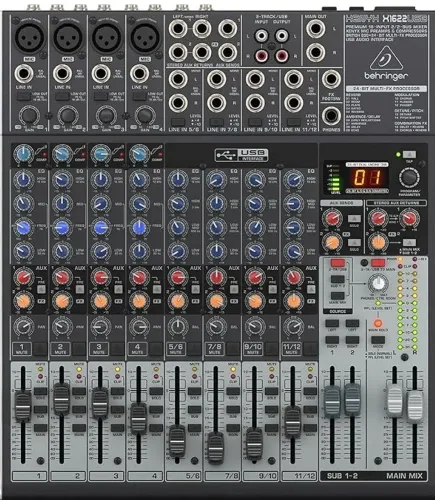 Mesa profissional de som Behringer Xenyx X1622 USB