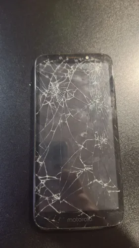 Moto E5 Play Go Funcionando - Tela Trincada, Bateria Nova