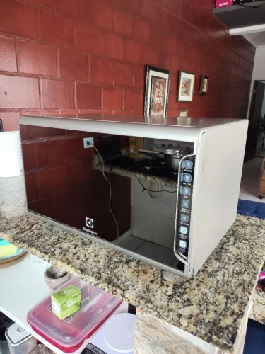 Micro-ondas Electrolux 31 Litros Espelhado 220V