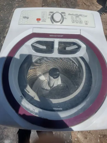 Máquina de lavar roupas Brastemp 12kg cesto grande, modelo novo funcionando perfeitamente