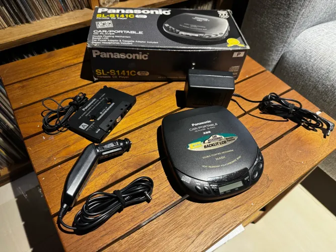 Discman Panasonic SL-S141C restaurado, na caixa, kit automotivo completo