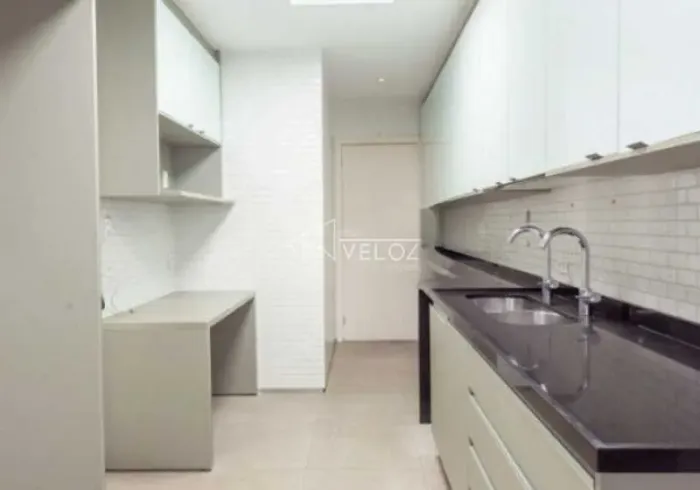 Apartamento : Padrão / Residencial / Leblon