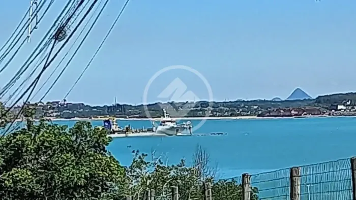 VISTA PANORÃMICA PERMANENTE - LOCAL ALTO - 364M2 - ÁREA COM 100% DE APROVEITAMENTO - CONST
