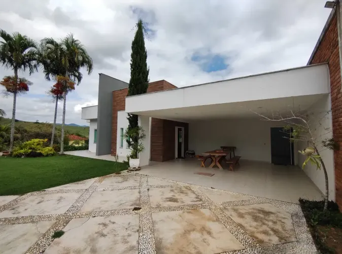 Chácara com 2 dormitórios à venda, 724 m² por R$ 615.000 - Goianá/MG