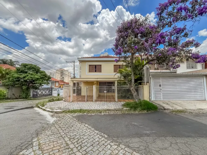 Casa para venda em Vila Mariana com 3 quartos, sendo 1 suíte, 160m²