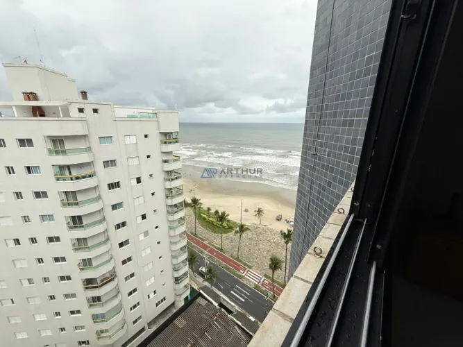 Apartamento à venda em Praia Grande no Caiçara com 3 Dormitórios