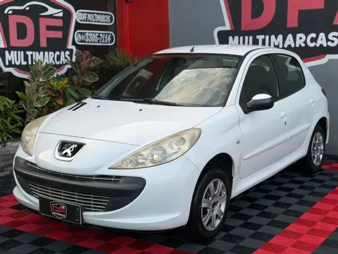Peugeot 207 XR 1.4 Flex 8V 3P 2011
