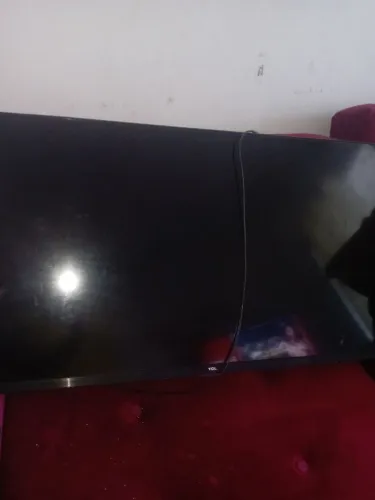 Vendo uma TV smar 40 polegadas pegando tudo