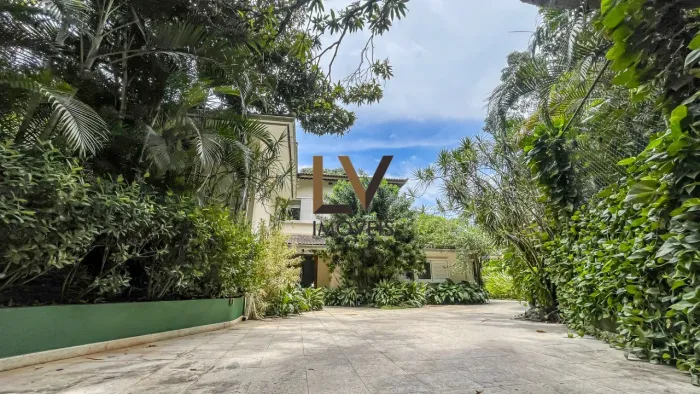 Casa de Luxo no Condomínio Arouca  Barra da Tijuca