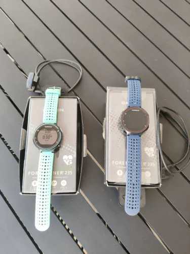 Relógio Garmin Forerunner 235