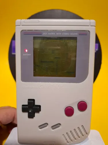 Gameboy dmg clássico. Leia descrição.Som baixo.