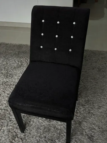 Cadeira Estofada Preta