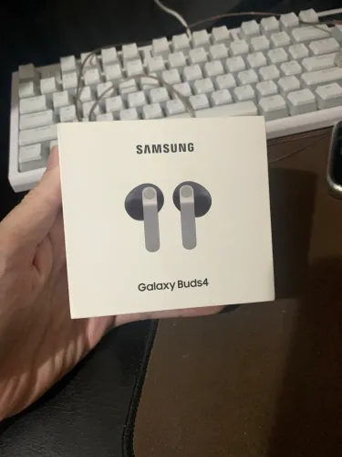 Samsung Buds 4 lacrado
