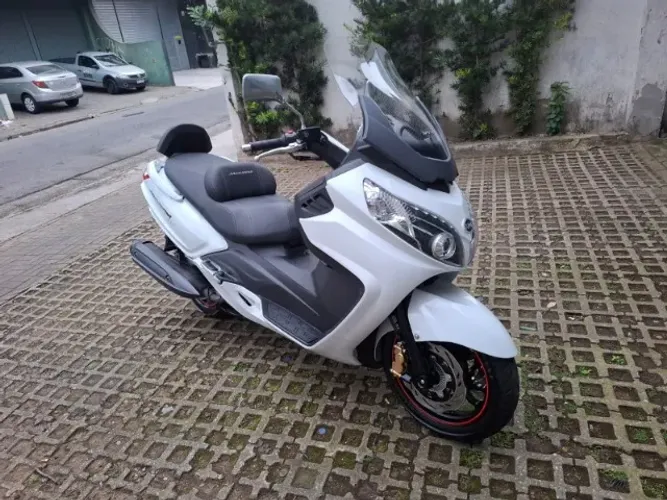 Dafra Maxsym 400i *Apenas 8800km* (Financio e Parcelo no Cartão de Crédito)