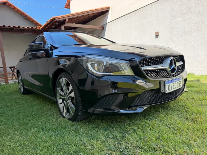 Mercedes-Benz CLA-200 First Edition 1.6 TB 16V Aut. 2014