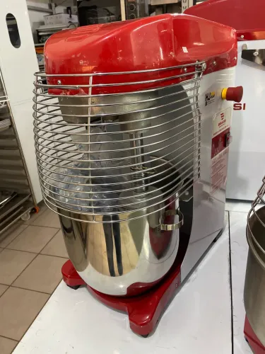 MB Batedeira planetária 18L - Braesi 