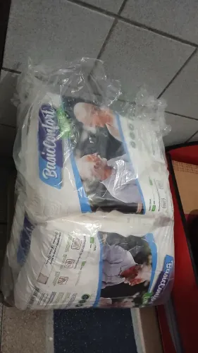 Fraldas geriatrica 4 pacotão G 130 tudo!!