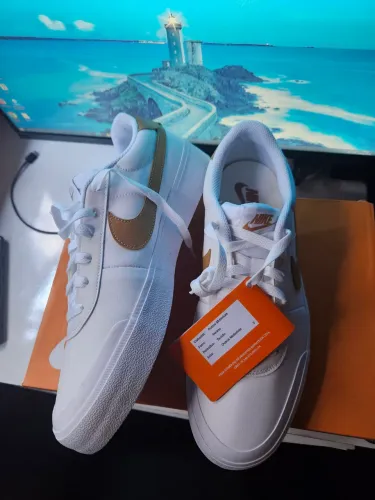 Tenis Nike Court Shot novo