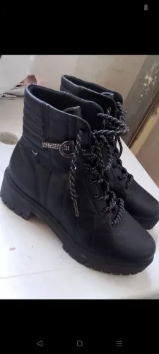 Vendo essa bota da Mississipi usada uma única vez n35 cont: *