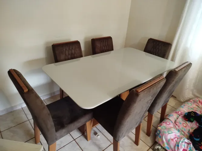 Mesa 6 cadeiras tampão em laka canto moeda Nova na promoção
