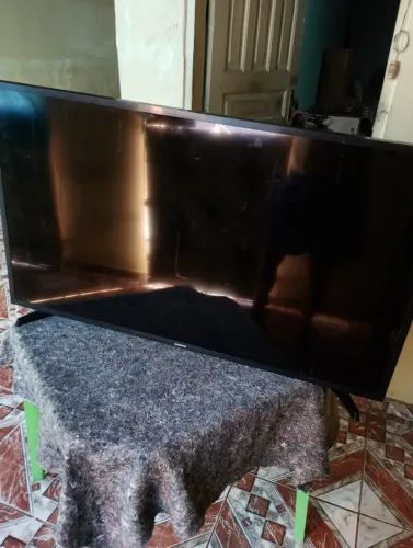 tv, SANSUNG... 43 polegadas.. faltando trocar, somente o