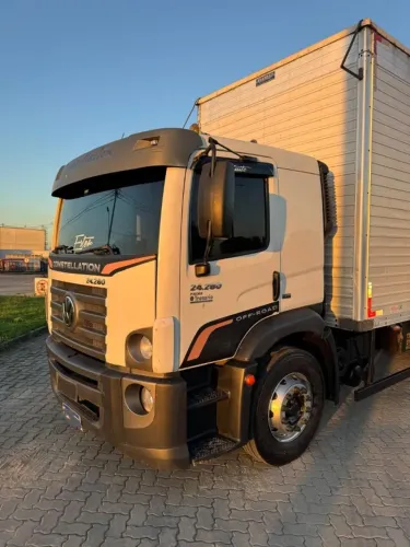 VW 24.280 ANO 2020 LEITO 6X2