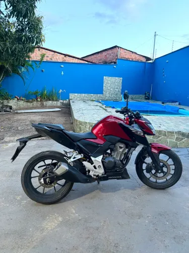 VENDO CB300f ABS 2025