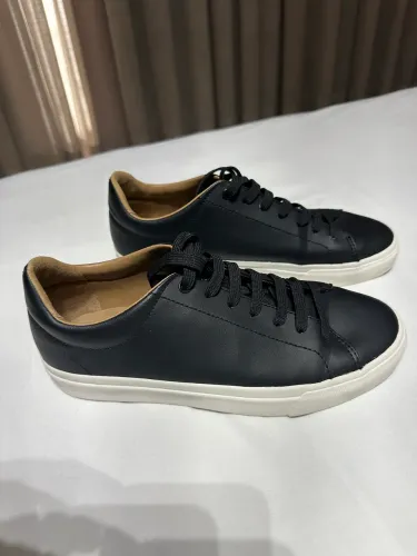 Tênis em couro preto - 40