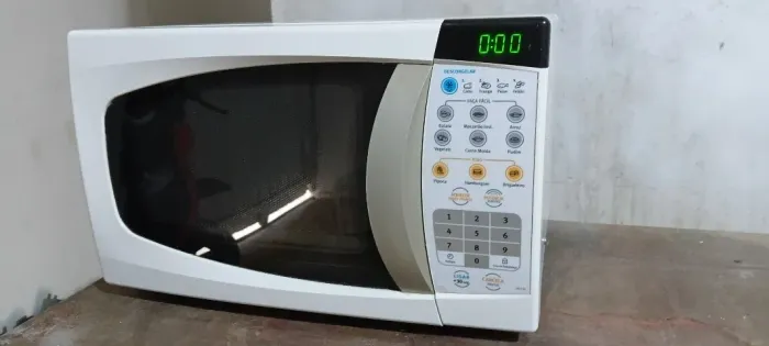 Microondas eletrolux 22 litros