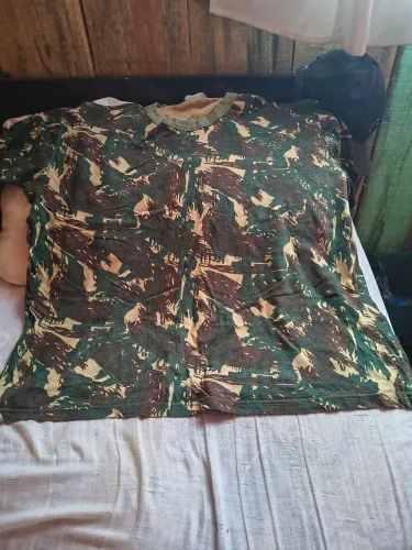 Camisa e calção masculino 