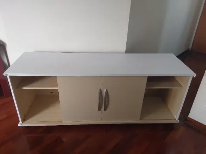 Rack estante de sala (madeira boa)