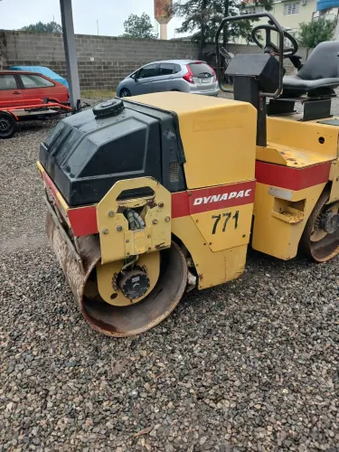 Rolo compactador