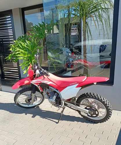 CRF 250 ano 2021