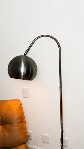 Luminária de canto