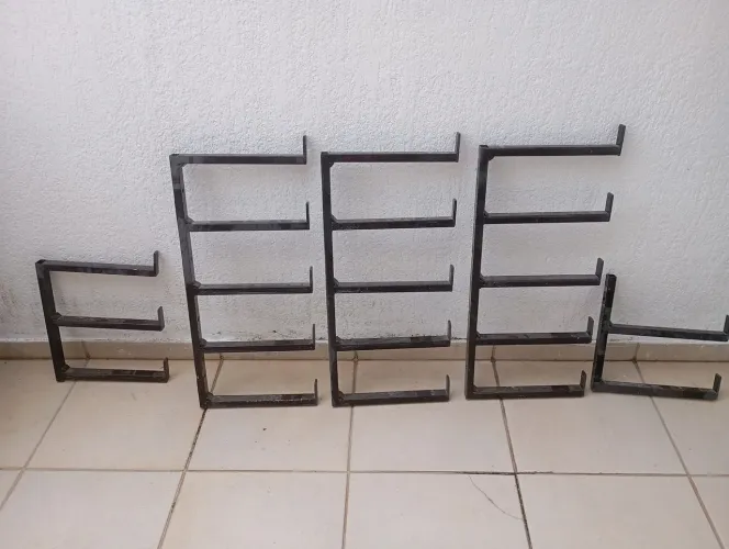 05 Prateleiras de Metalon