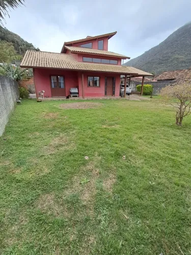 Casa com 3 quartos no bairro Armação do Pântano do Sul, Florianópolis.