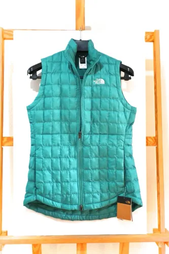 The North Face - Colete Térmico Feminino (Oxidized Bronze)