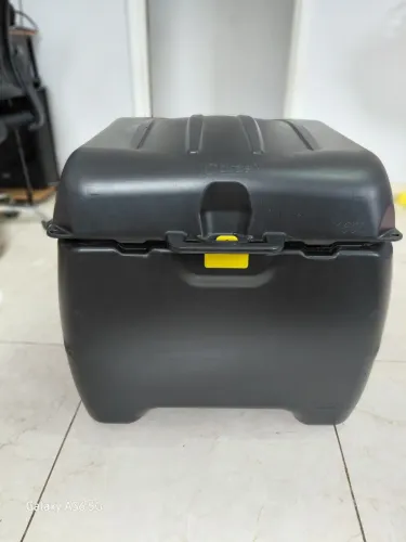 Vendo Baú 160 Litros Novo