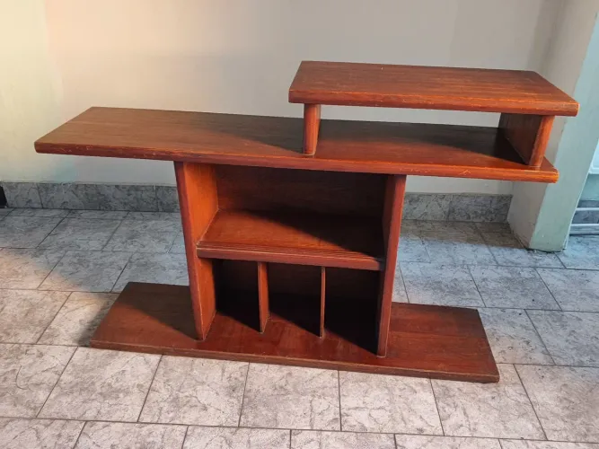 Vendo rack de madeira