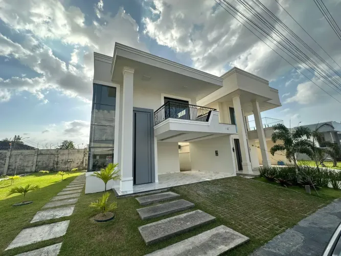Casa Condomínio Jardim do Lago - 250 m² com 4 suítes, churrasqueira, 2 vgs - Belém - PA