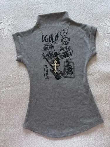 Camiseta gola alta